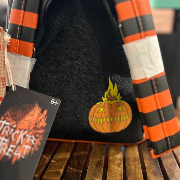 Punkin loungefly halloween wallet & backpack - Picture 6 of 7